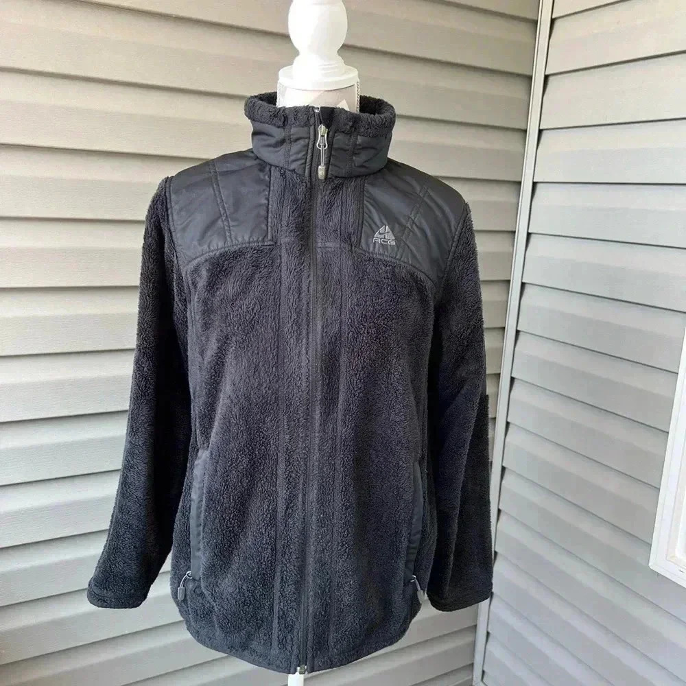 Vintage Y2K Essential Nike ACG Black Fleece Sherpa Zip Up Jacket Women’s Sz M